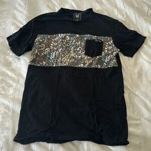 Westy camo pocket tee